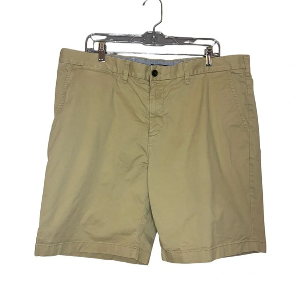 Tommy Hilfiger shorts flat front khaki shorts tan size 40 - Picture 1 of 9